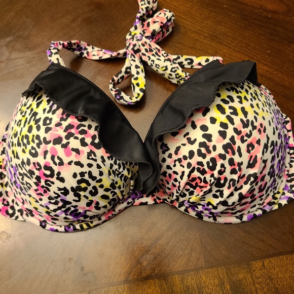 Victoria's Secret swim top 36D - Picture 1 of 2